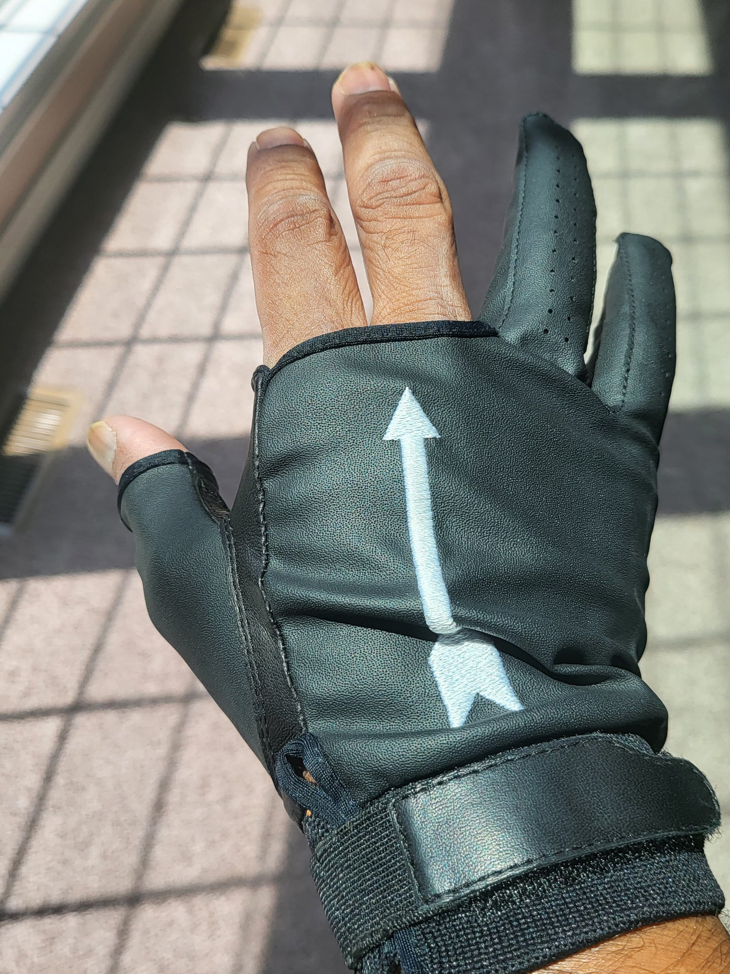 The BucketRx Shooting Glove