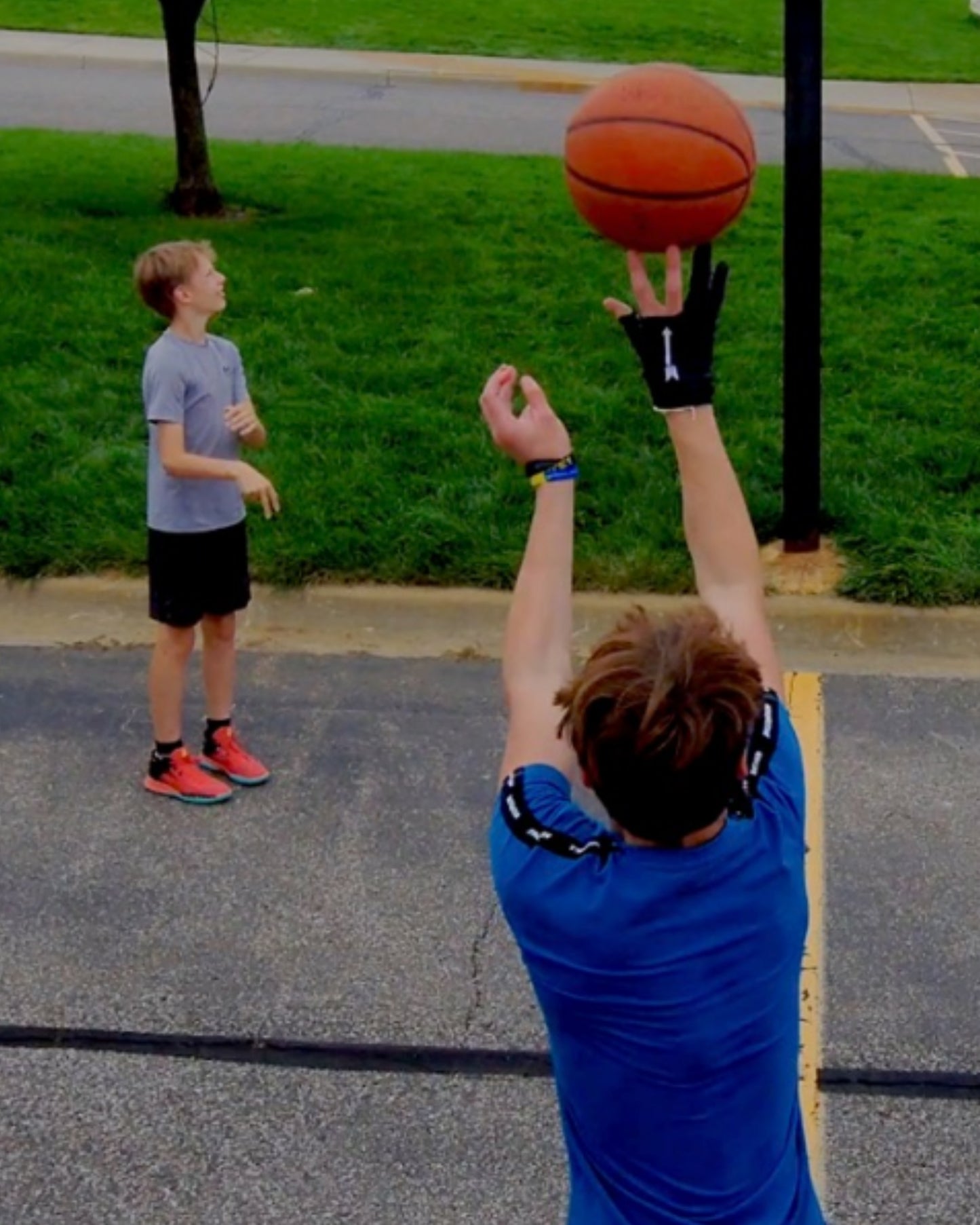 The BucketRx Shooting Glove